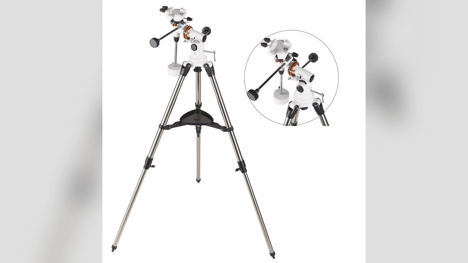Tres equipos Novystor con sus trípodes incluidos: dos telescopios y un monocular compacto